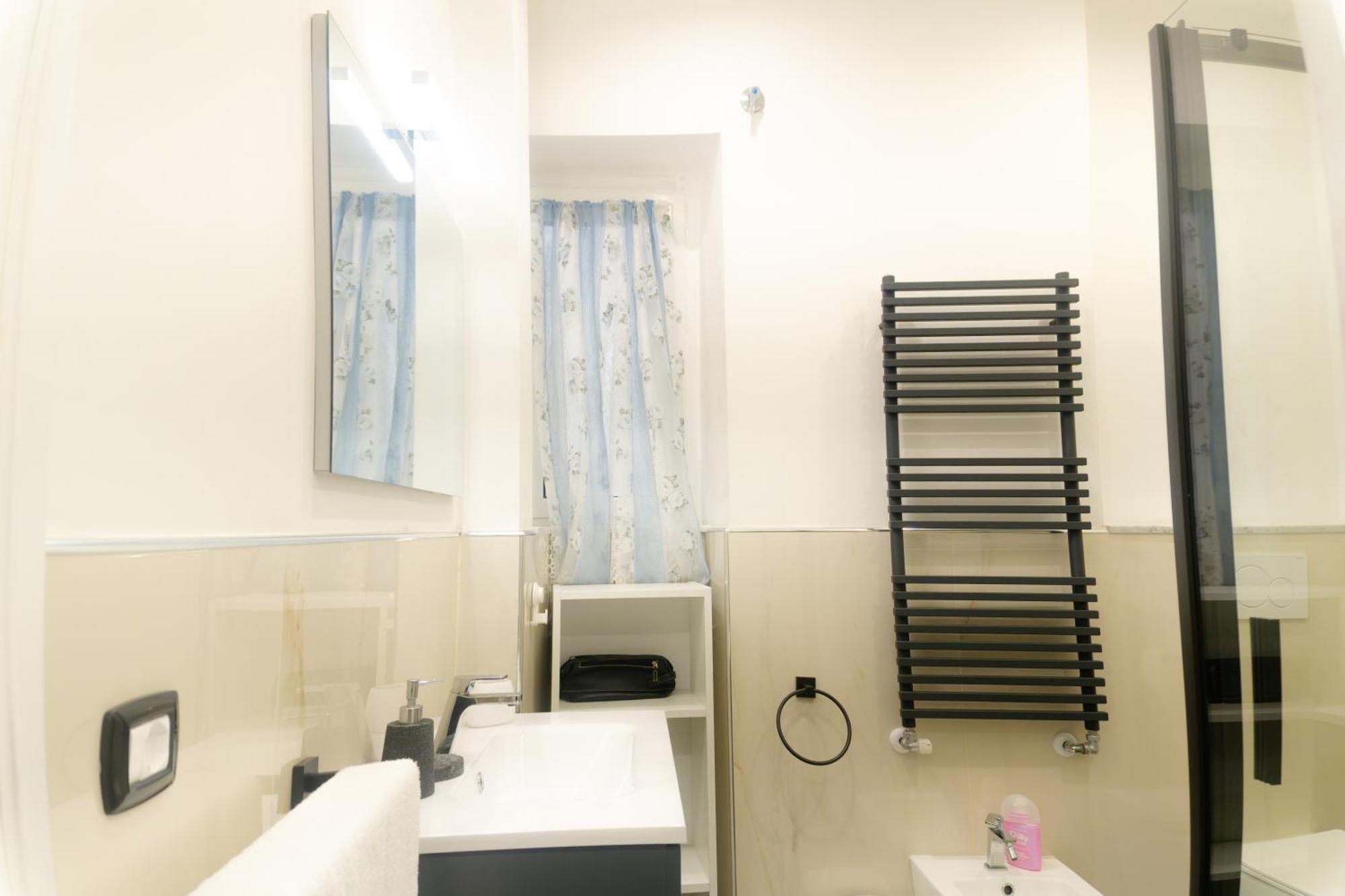 Marassi Suite Genoa Bagian luar foto